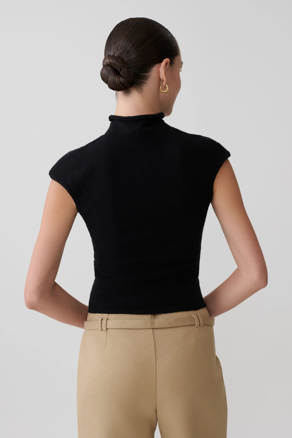 Sonny Short Sleeve Knit Top - Black