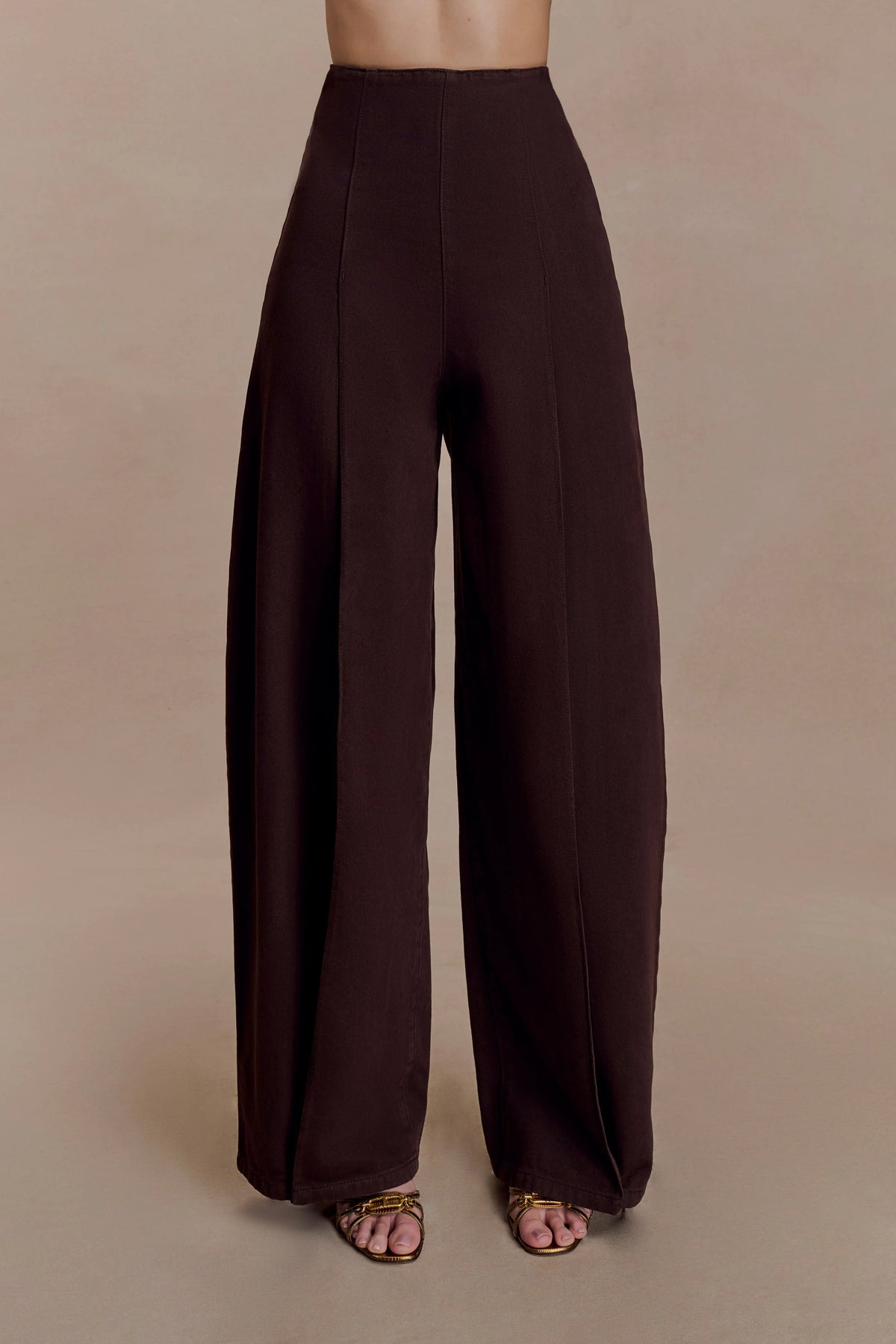 Beatrix High Rise Denim Jeans - Chocolate
