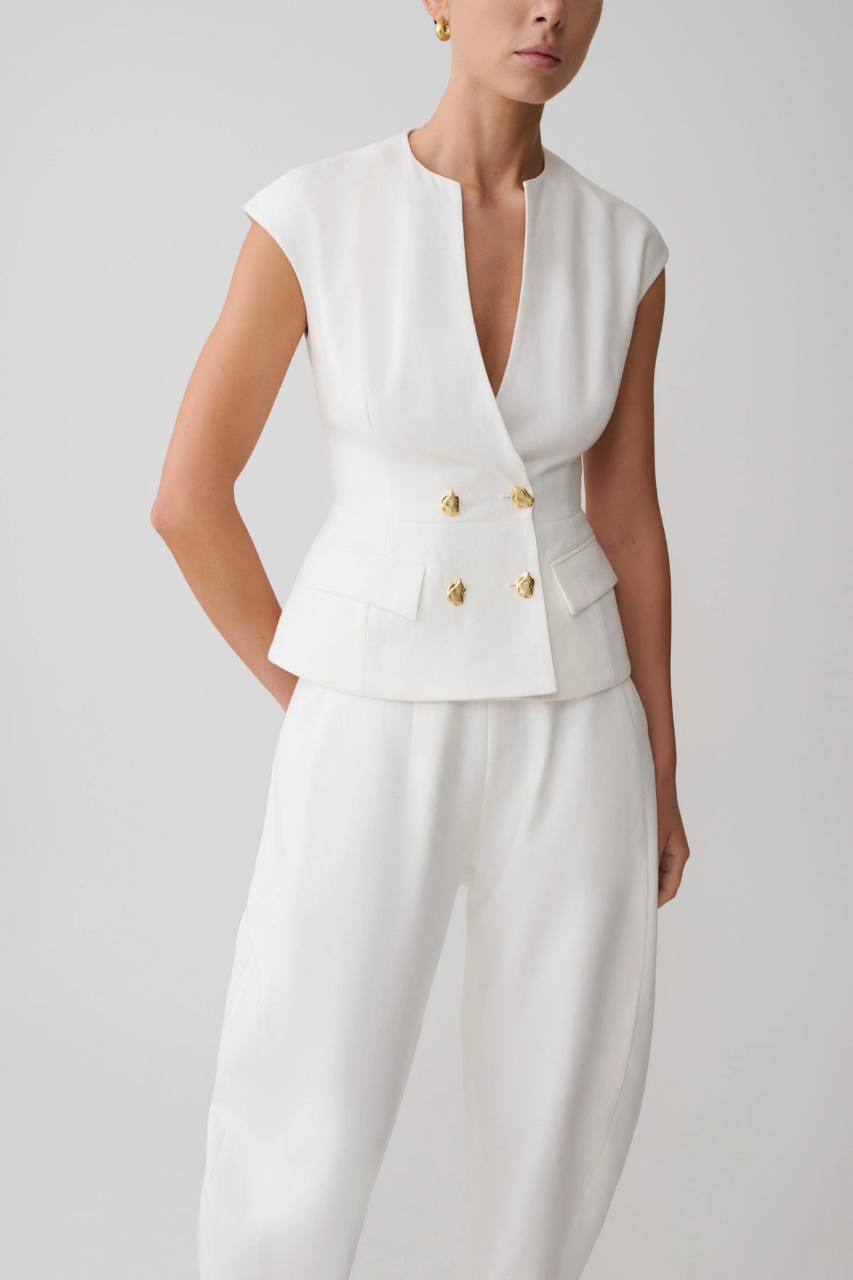 Oriana Linen Button Vest - White