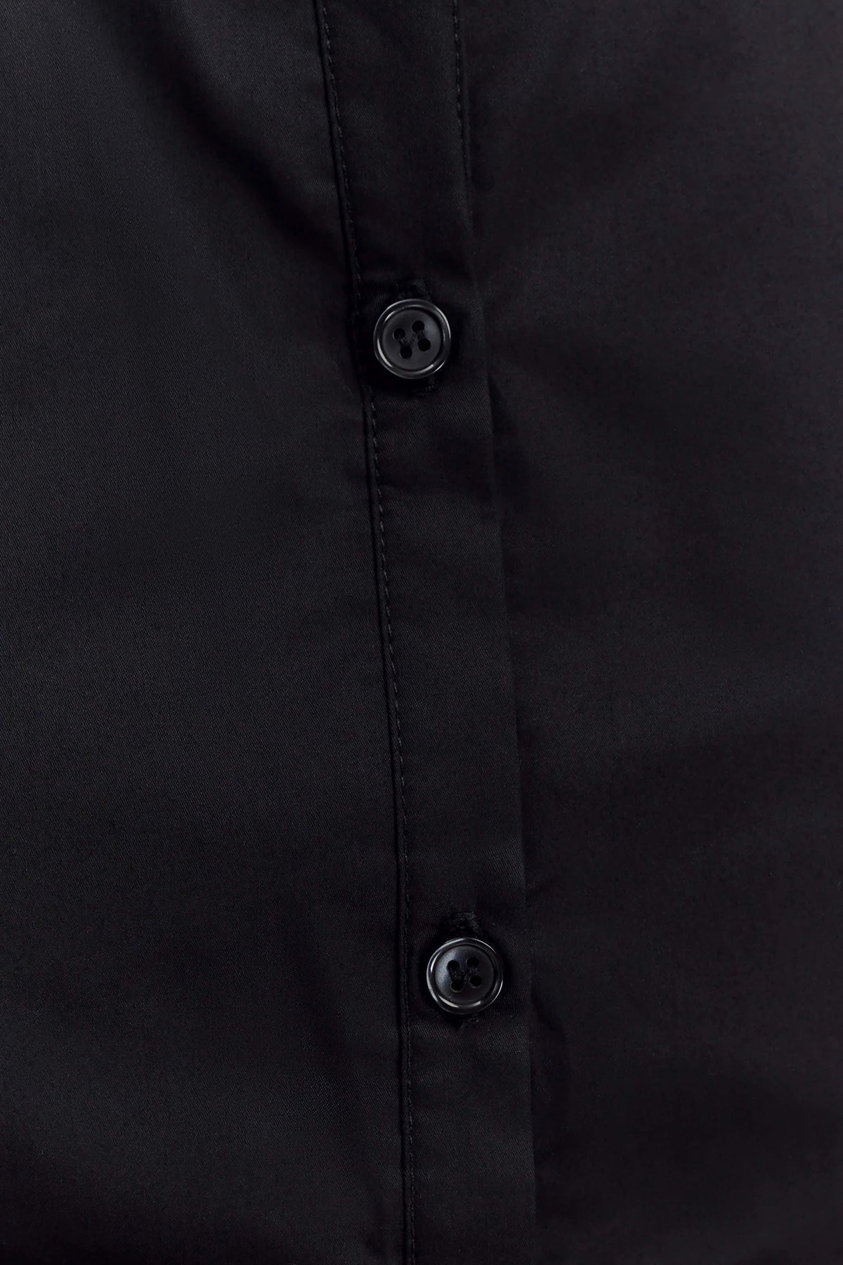 Selene Sleeveless Halter Shirt - Black