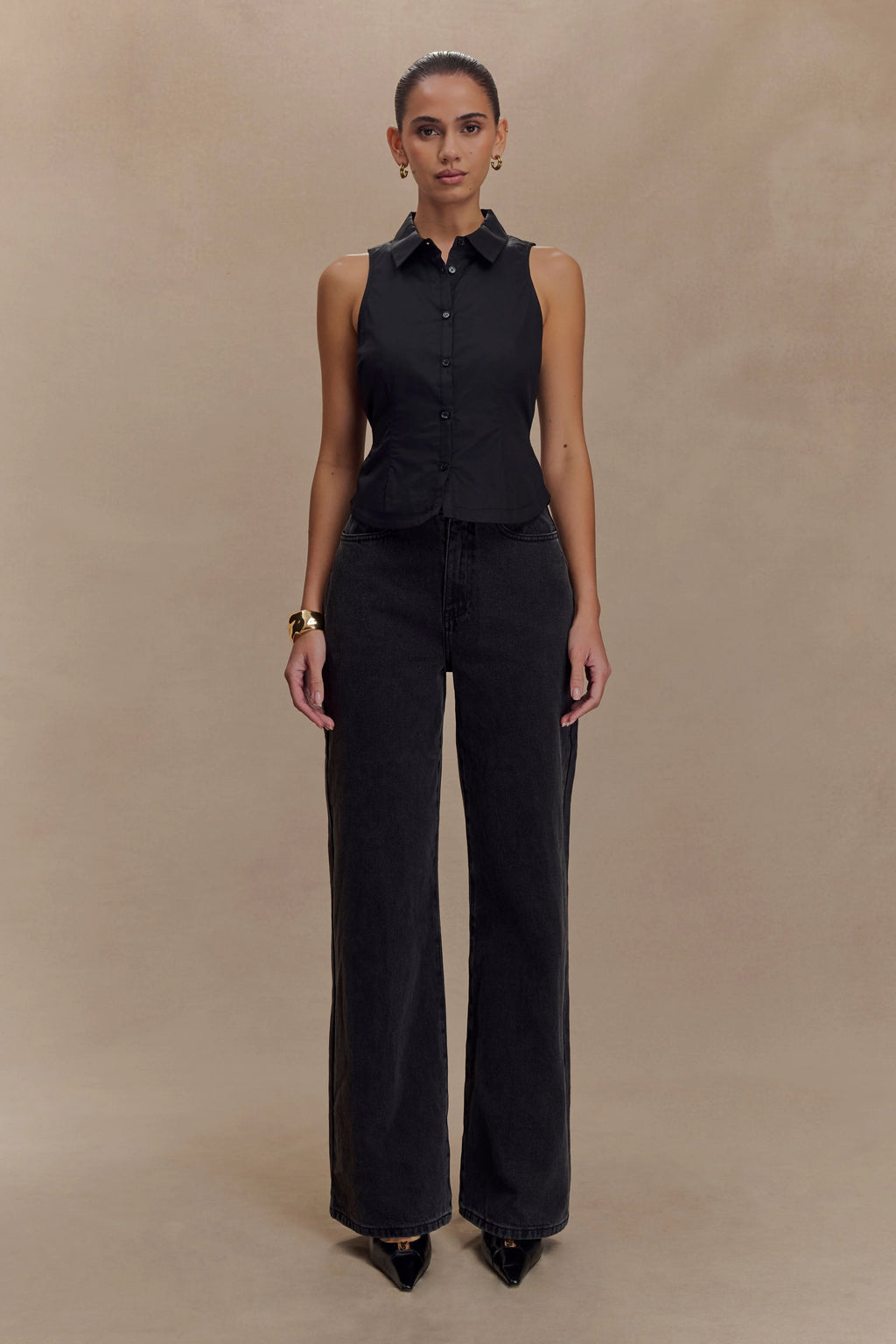 Selene Sleeveless Halter Shirt - Black