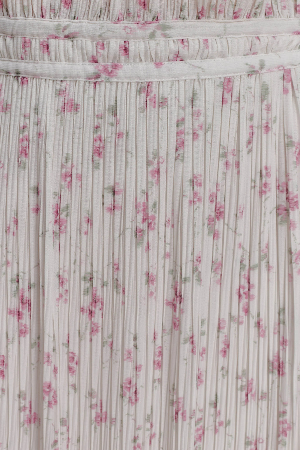 Amaris Gathered Plisse Maxi Skirt - Floral Ditsy Print