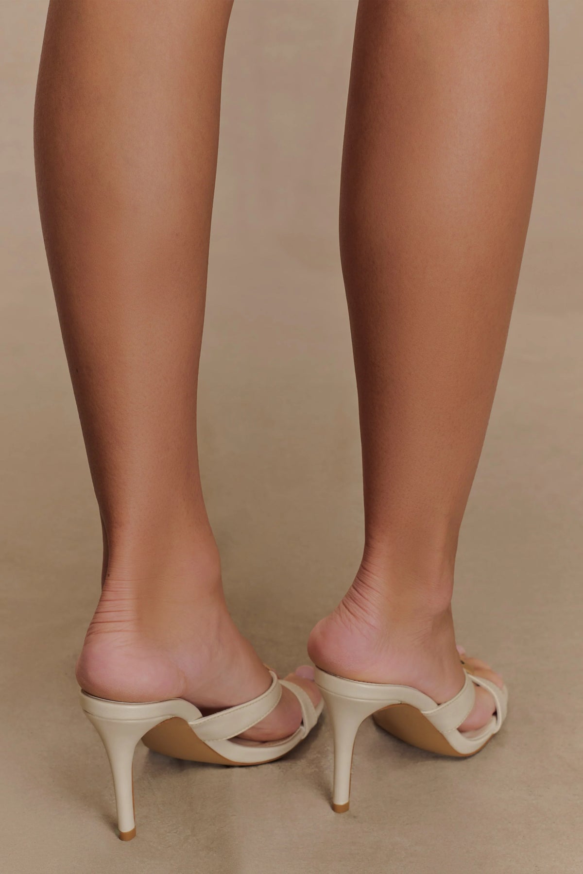 Jodie High Heel With Hardware - Ivory